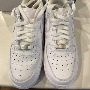Nike Women’s Air Force 1 ‘07 - Size 8